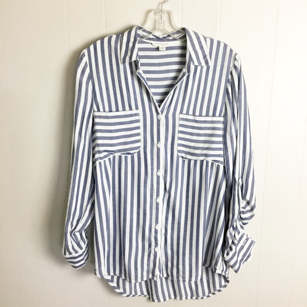 Beach Lunch Lounge Stripped Top Size Small Blue & White Shirt
